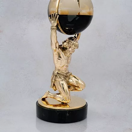 Статуэтка «Атлант» со сферой нефти МСТ-24628