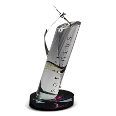 Наградная статуэтка для отраслевой конференции