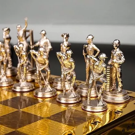 Шахматы с фигурками строителей МП-32731